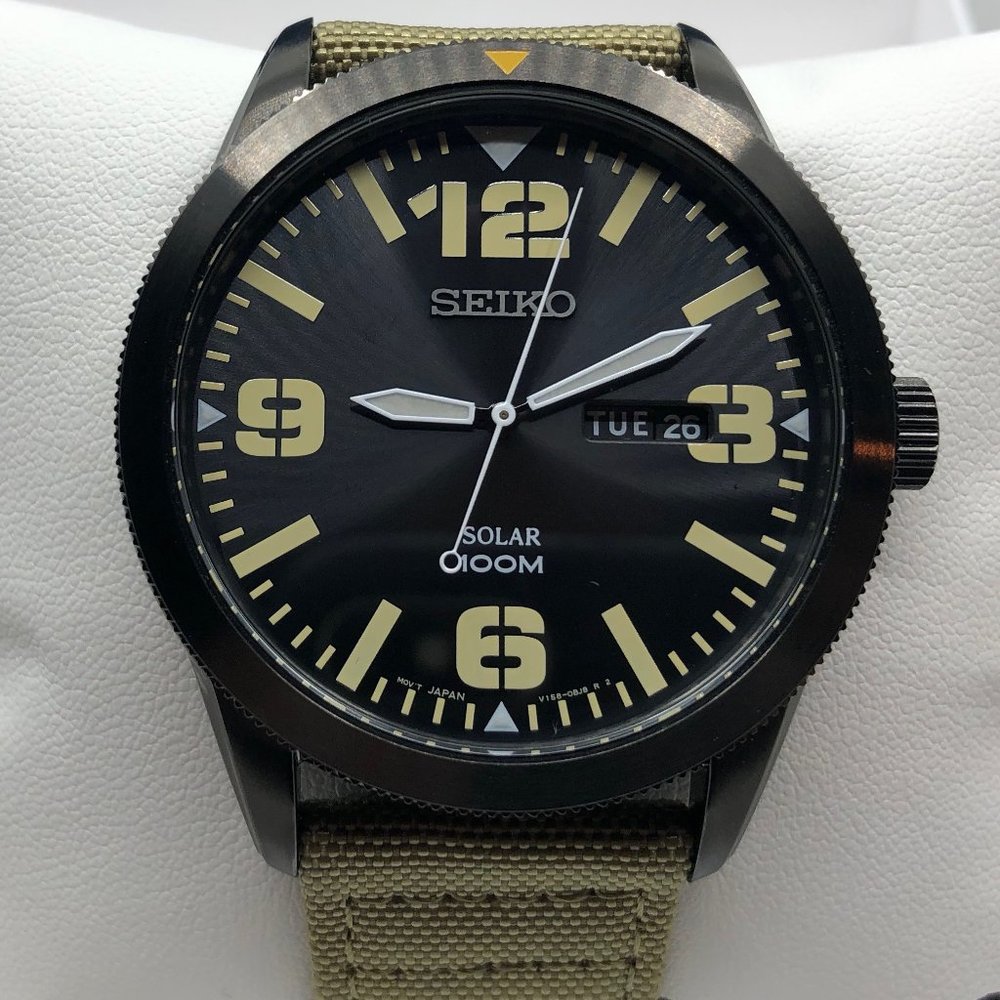 Unworn Sport Seiko Solar with Nylon Strap SNE331